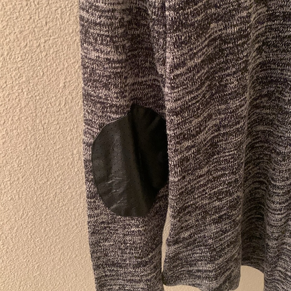 💥Sweater💥 - Picture 3 of 4